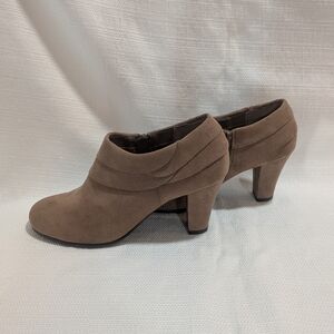 Aerosoles Heelrest Brown Ankle Boots